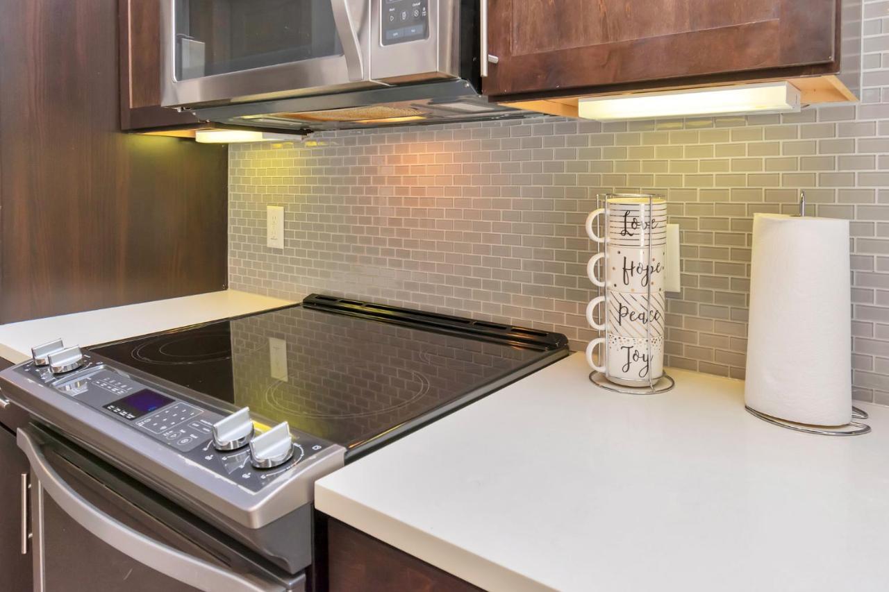 Downtown Hou 1Br Rental Car Available!! Pool Wifi Houston Eksteriør billede